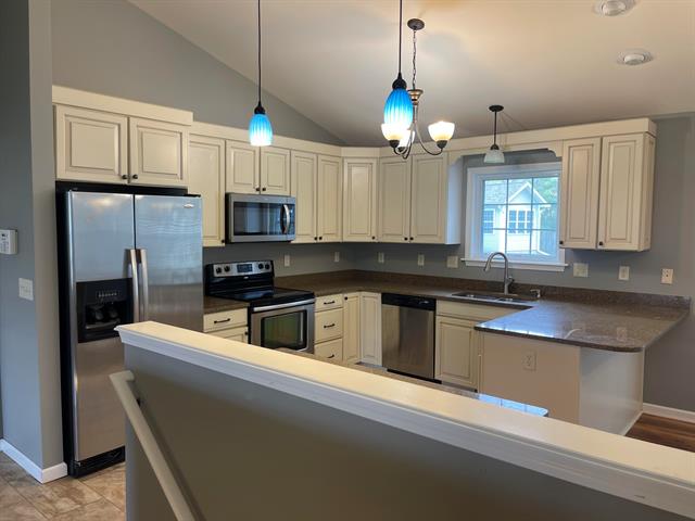 Builiding view thirteen for 113 Beacon Ridge, Battle Creek, MI. 49017
