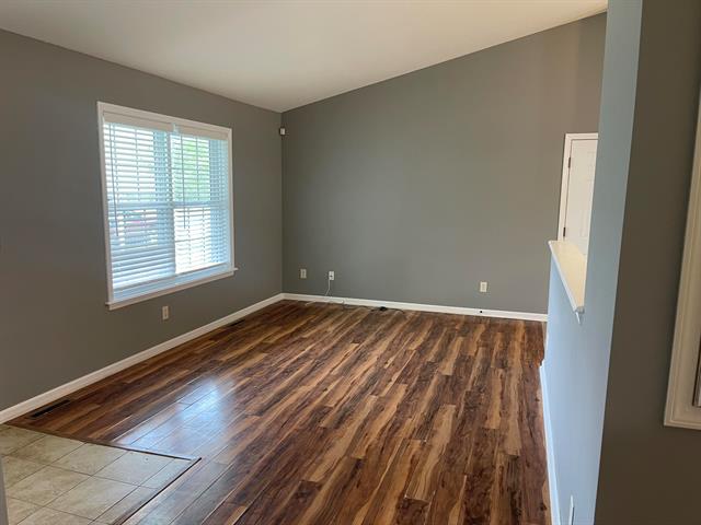 Builiding view three for 113 Beacon Ridge, Battle Creek, MI. 49017