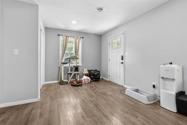 Builiding view six for 181 Foote, Battle Creek, MI. 49017