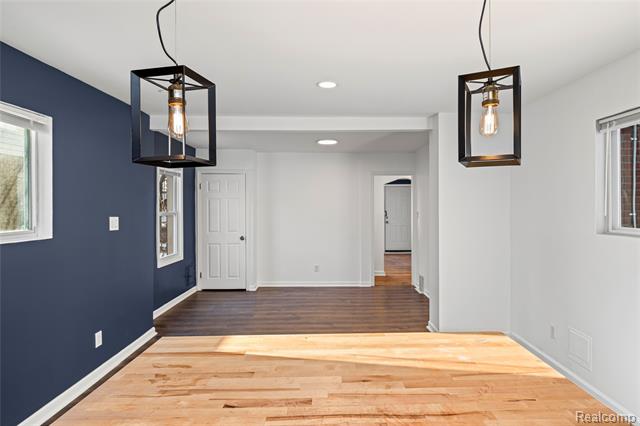 Builiding view fifteen for 12708 Payton, Detroit, MI. 48224