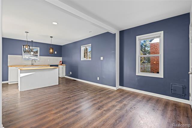 Builiding view nine for 12708 Payton, Detroit, MI. 48224