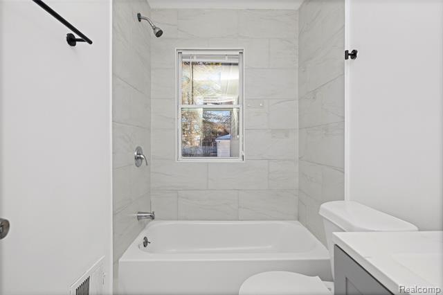 Builiding view twenty two for 12708 Payton, Detroit, MI. 48224