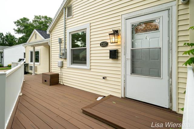 Builiding view four for 2357 Crozier, Muskegon, MI. 49441
