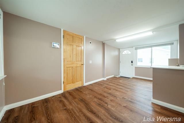 Builiding view nineteen for 2357 Crozier, Muskegon, MI. 49441