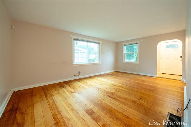 Builiding view six for 2357 Crozier, Muskegon, MI. 49441