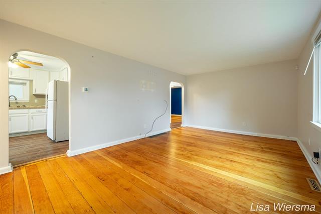 Builiding view ten for 2357 Crozier, Muskegon, MI. 49441