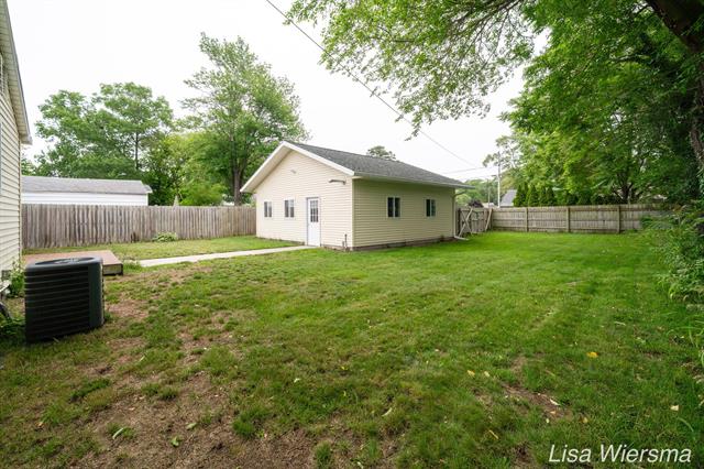 Builiding view thirty seven for 2357 Crozier, Muskegon, MI. 49441
