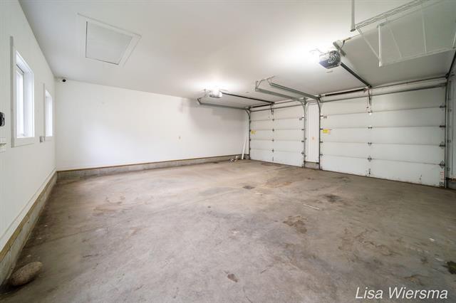 Builiding view thirty three for 2357 Crozier, Muskegon, MI. 49441