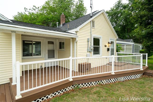 Builiding view three for 2357 Crozier, Muskegon, MI. 49441