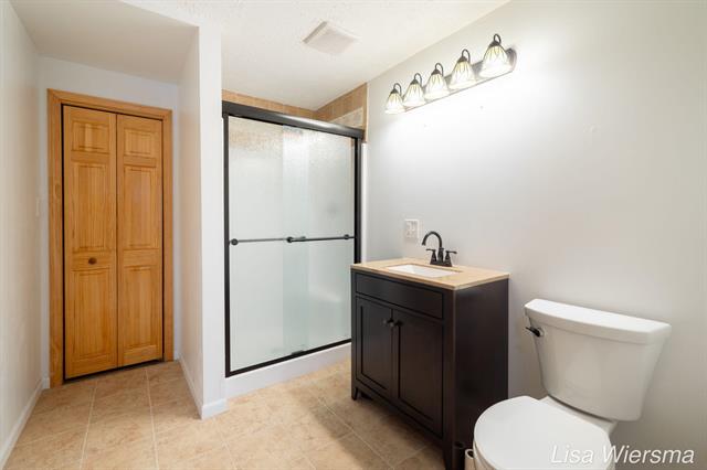 Builiding view twenty two for 2357 Crozier, Muskegon, MI. 49441