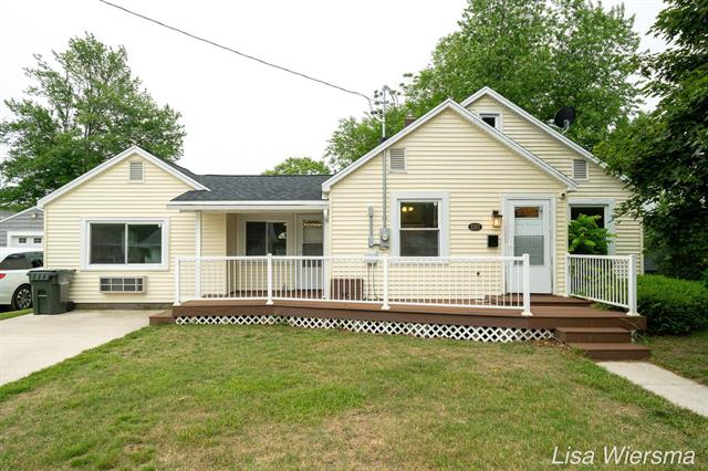 Builiding view two for 2357 Crozier, Muskegon, MI. 49441