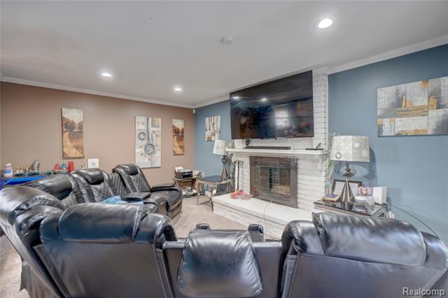 Builiding view fifteen for 29841 Everett, Southfield, MI. 48076
