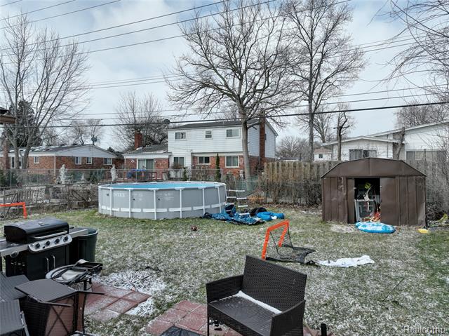 Builiding view three for 29841 Everett, Southfield, MI. 48076