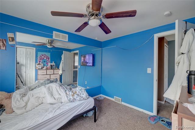 Builiding view twenty for 29841 Everett, Southfield, MI. 48076