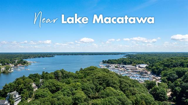 Builiding view fifty nine for 550 Washington, Holland, MI. 49423