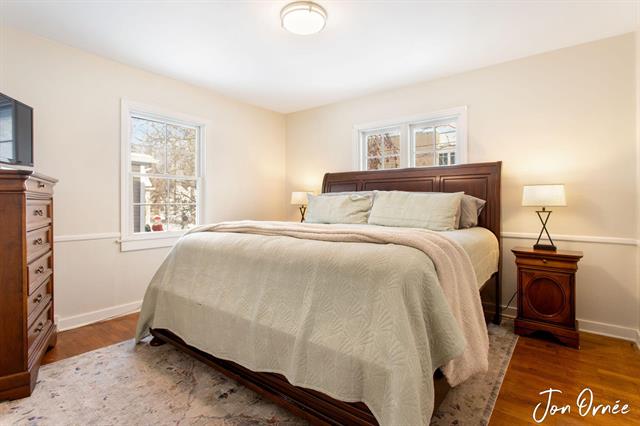 Builiding view seventeen for 550 Washington, Holland, MI. 49423