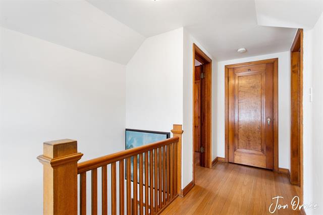 Builiding view twenty four for 550 Washington, Holland, MI. 49423