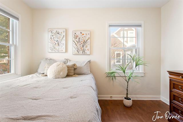 Builiding view twenty three for 550 Washington, Holland, MI. 49423