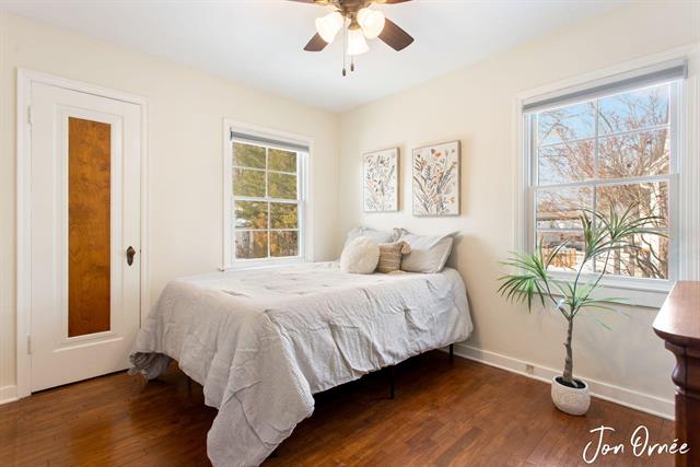 Builiding view twenty two for 550 Washington, Holland, MI. 49423