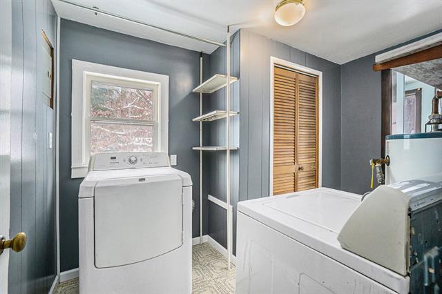 Builiding view eight for 620 Bangor, Lawrence, MI. 49064