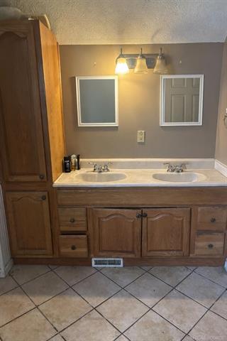 Builiding view five for 216 Franklin, Reed City, MI. 49677