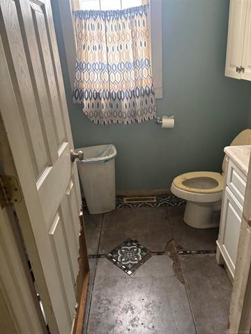 Builiding view six for 216 Franklin, Reed City, MI. 49677