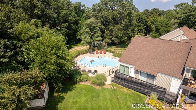 Builiding view forty one for 566 Wind Drift, Spring Lake, MI. 49456