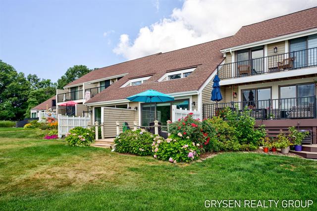 front view for 566 Wind Drift Lane, Spring Lake, Mi. 49456