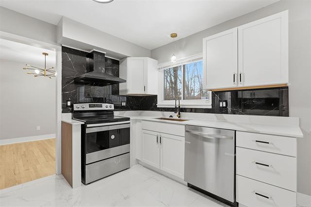 Builiding view nine for 29985 Spring River, Southfield, MI. 48076