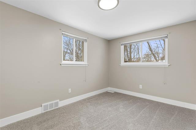 Builiding view nineteen for 29985 Spring River, Southfield, MI. 48076