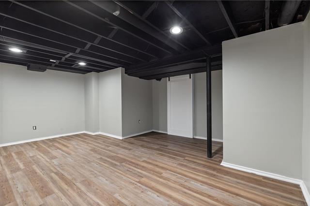 Builiding view twenty five for 29985 Spring River, Southfield, MI. 48076