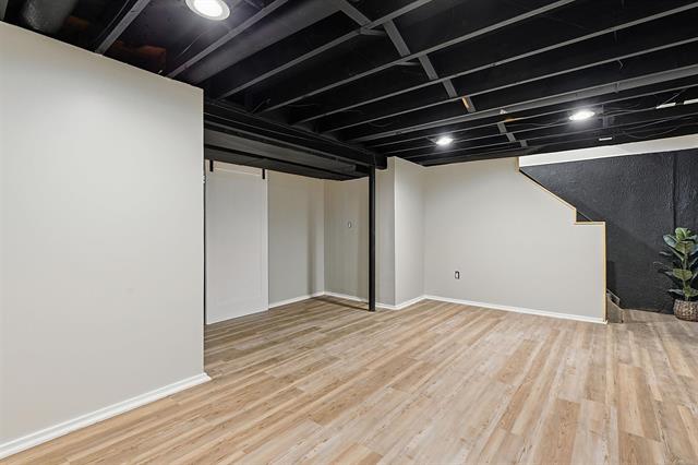 Builiding view twenty four for 29985 Spring River, Southfield, MI. 48076