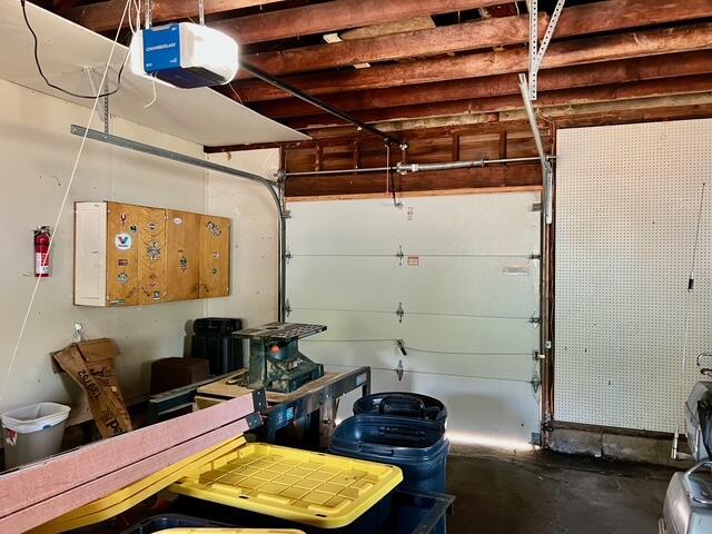 Builiding view seventeen for 1440 Brooks, Muskegon, MI. 49442