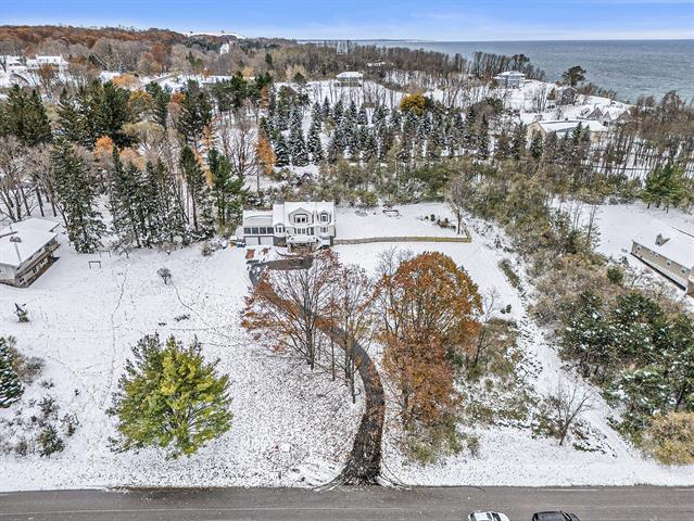 front view for 6679 W Dunecrest, Ludington, Mi. 49431