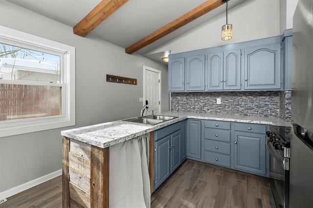 Builiding view five for 3909 Alamo, Kalamazoo, MI. 49006