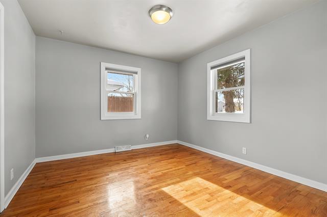 Builiding view sixteen for 3909 Alamo, Kalamazoo, MI. 49006