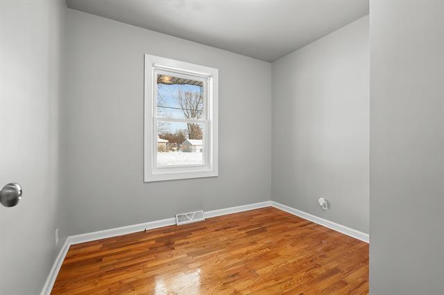 Builiding view thirteen for 3909 Alamo, Kalamazoo, MI. 49006