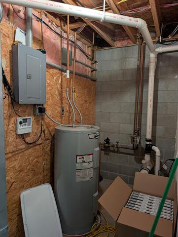 Builiding view fifty nine for 1040 Robinhood, Muskegon, MI. 49445