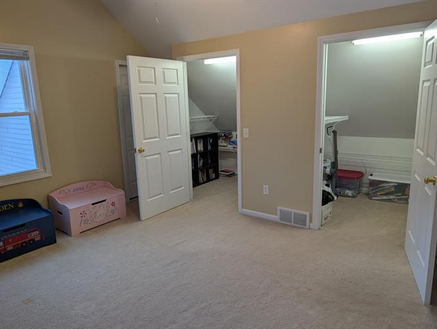 Builiding view forty one for 1040 Robinhood, Muskegon, MI. 49445