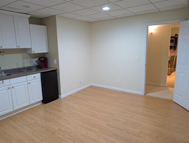 Builiding view forty seven for 1040 Robinhood, Muskegon, MI. 49445