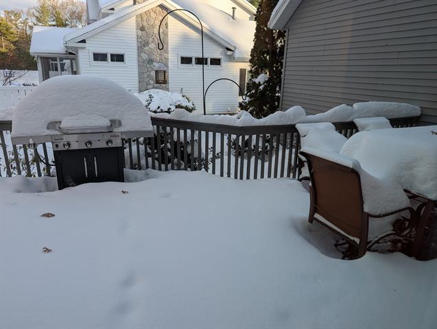 Builiding view sixty three for 1040 Robinhood, Muskegon, MI. 49445