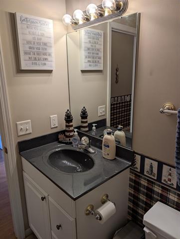 Builiding view twenty three for 1040 Robinhood, Muskegon, MI. 49445