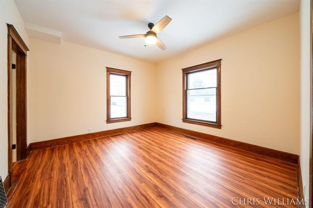 Builiding view nineteen for 402 Clinton, Hastings, MI. 49058