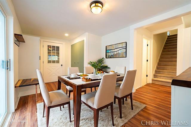 Builiding view ten for 402 Clinton, Hastings, MI. 49058