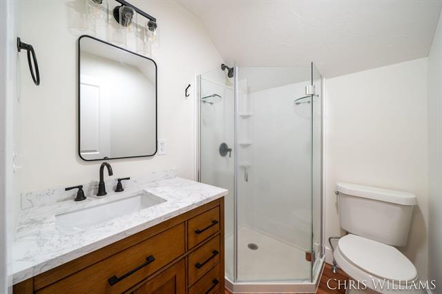 Builiding view thirty two for 402 Clinton, Hastings, MI. 49058