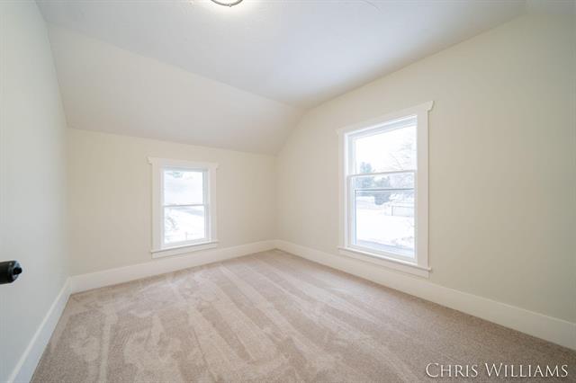 Builiding view twenty eight for 402 Clinton, Hastings, MI. 49058