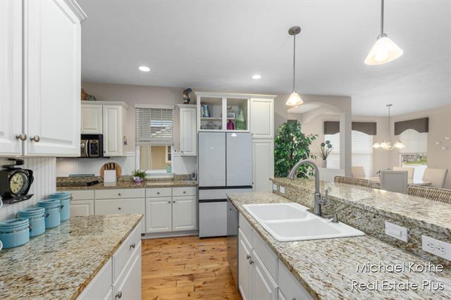 Builiding view seventeen for 7443 Watermark, Allendale, MI. 49401