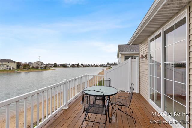 Builiding view thirty six for 7443 Watermark, Allendale, MI. 49401