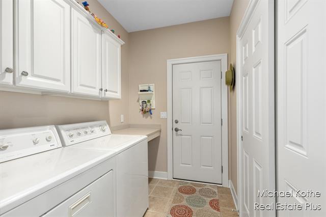 Builiding view twenty six for 7443 Watermark, Allendale, MI. 49401