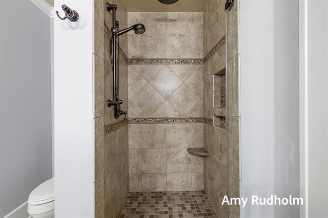 Builiding view eighty three for 522 River, Spring Lake, MI. 49456